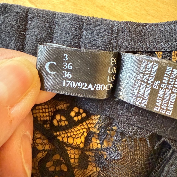 LA PERLA LINGERIE SET LUXURY SEXY FEMININE UNDERWIRE BRA MID RISE BRIEF LACE NEW - Picture 12 of 12